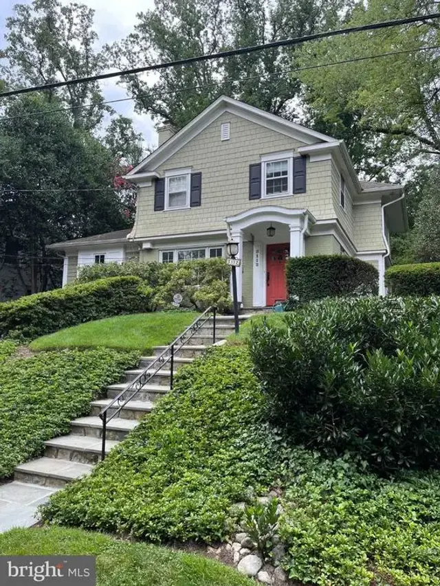 5112 Nahant St, Bethesda