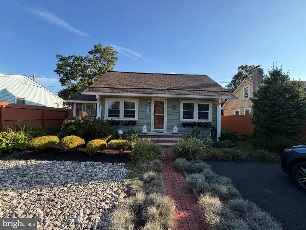 425 Hessler Way, BRICK