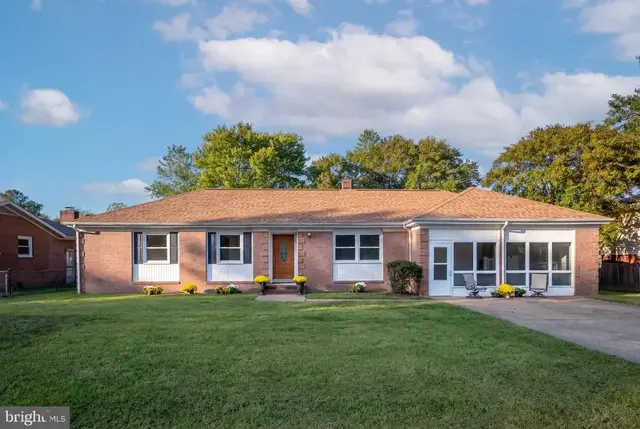 239 Darl Cir, Colonial Beach