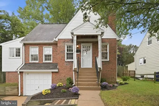 4704 8th Rd N, Arlington