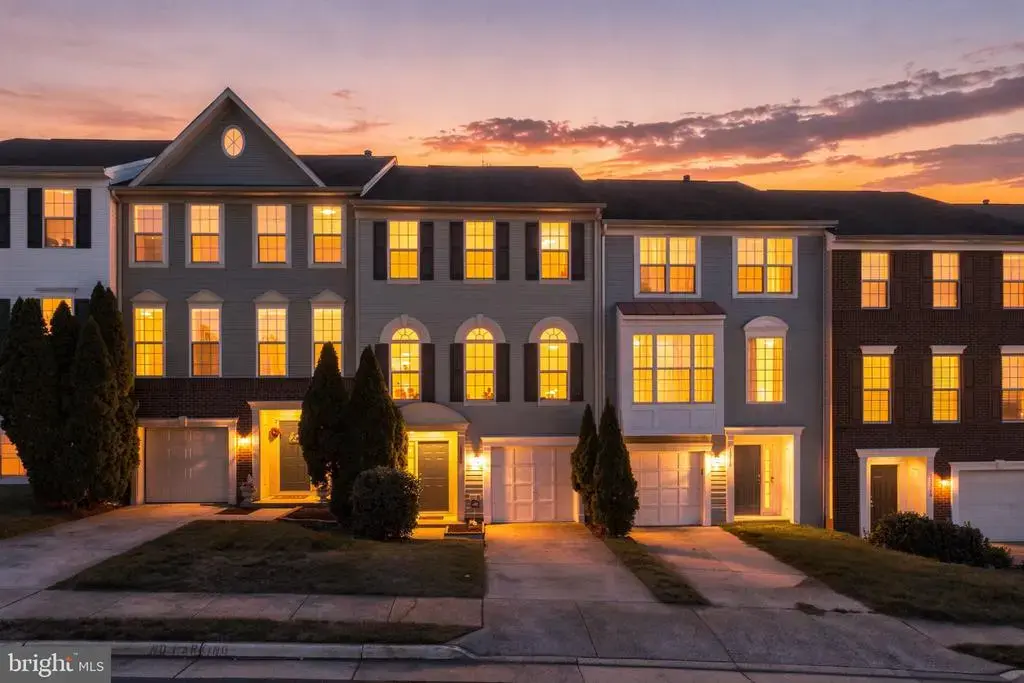 15720 Palermo Ter, WOODBRIDGE
