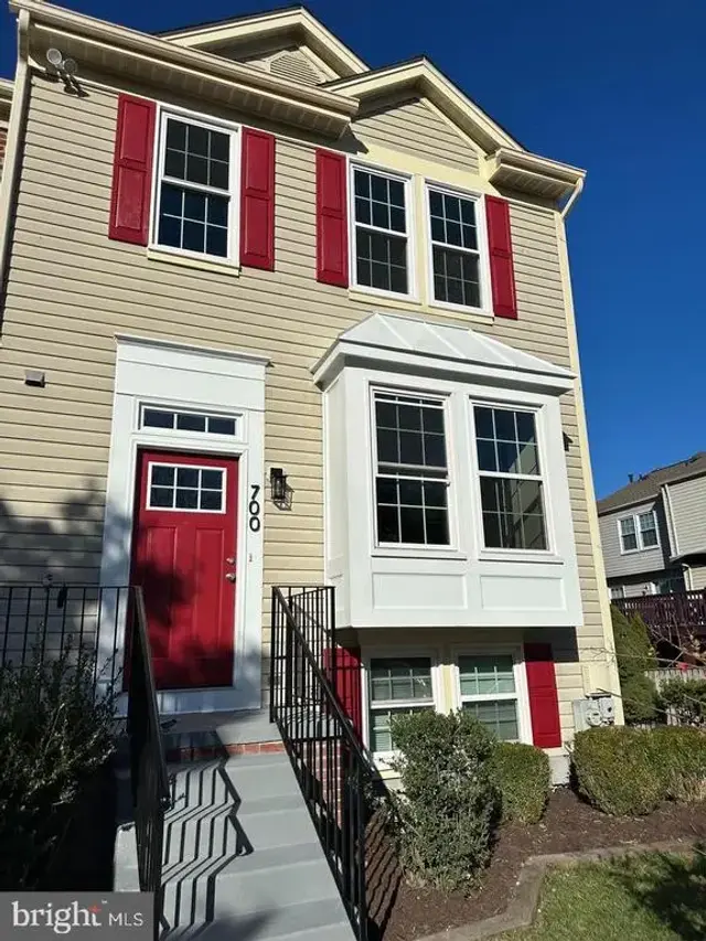 700 Dayspring Dr, Odenton