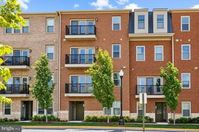 42883 Littlehales Ter, Ashburn