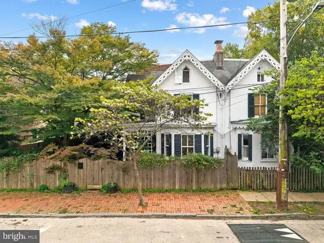 30 W Queen Ln, Philadelphia