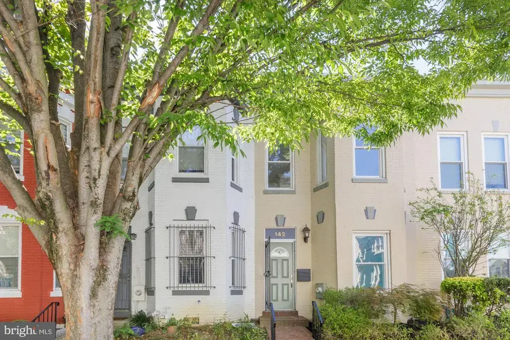 142 Bates St Nw, WASHINGTON