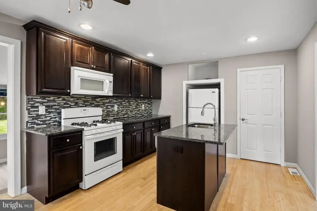 91 Baker Blvd, MARLTON