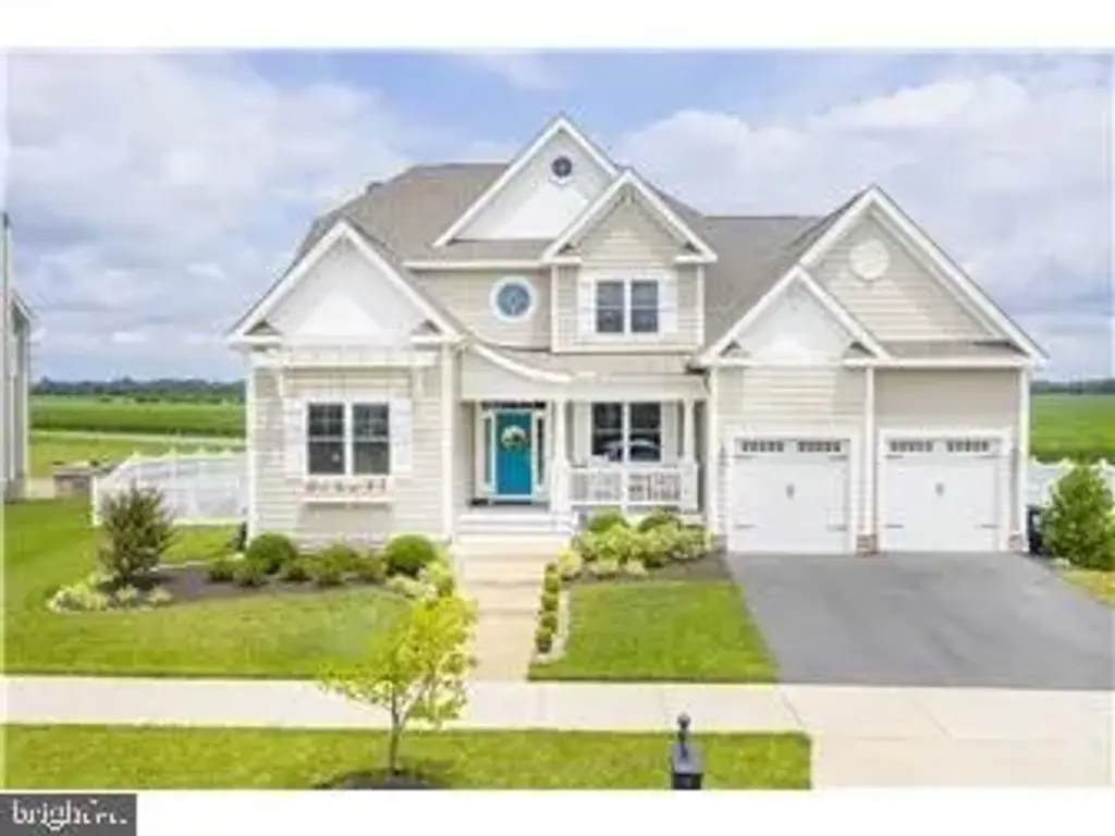 672 Spring Hollow Dr, MIDDLETOWN