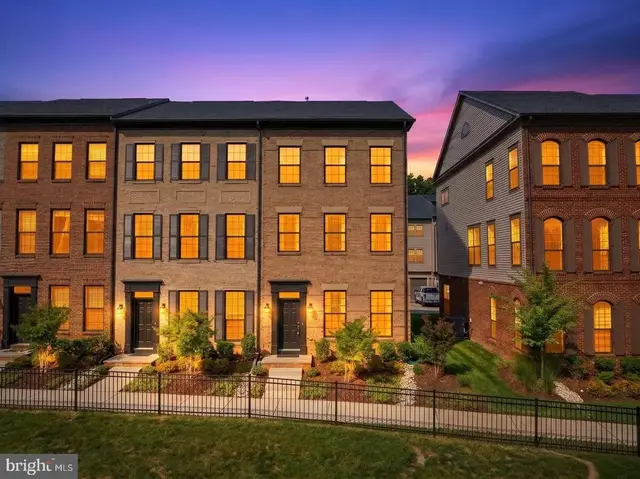 12558 Oviation Dr, Fairfax