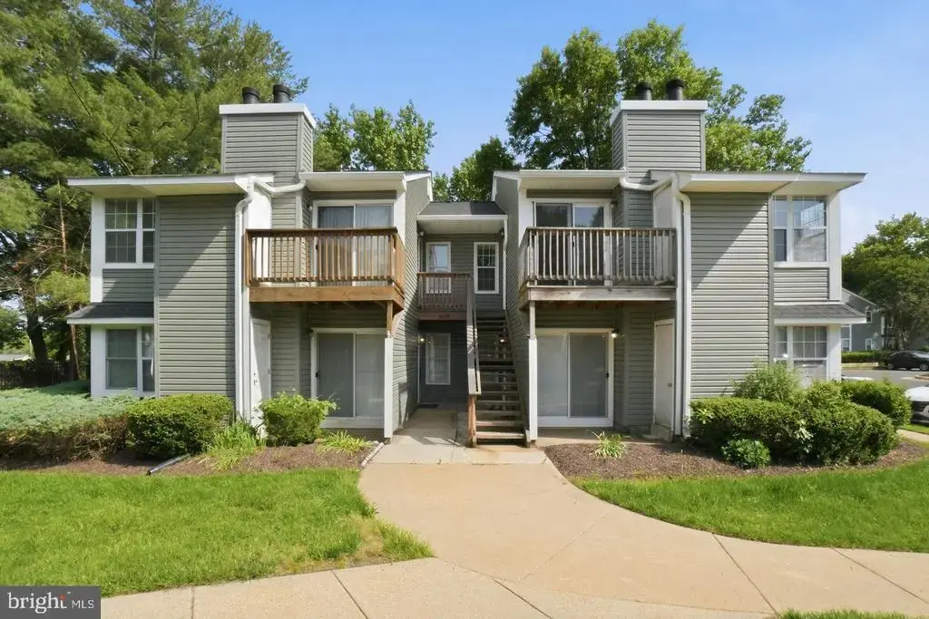 8633 Beekman Pl #33d, ALEXANDRIA
