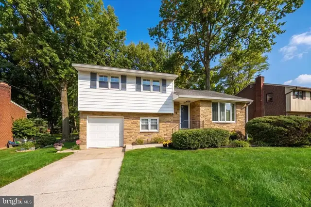 202 Alders Dr, Wilmington