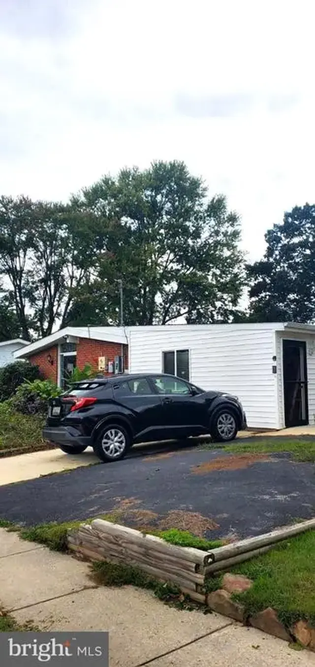 237 Saint James Dr, Glen Burnie