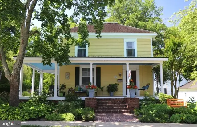 104 Riverton Ave, Denton
