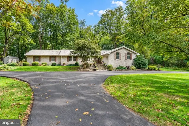 18110 College Rd, Hagerstown