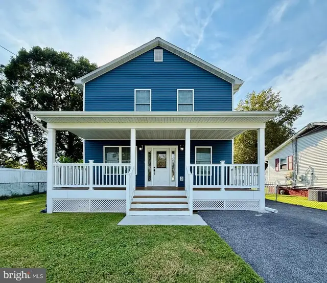 8221 Beach Dr, Baltimore