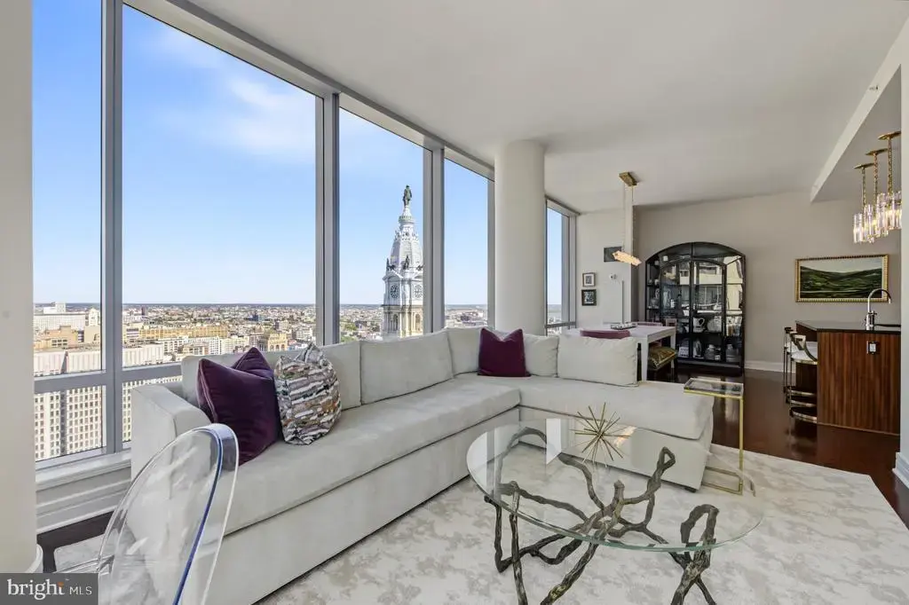1414 S Penn Sq #35f, PHILADELPHIA