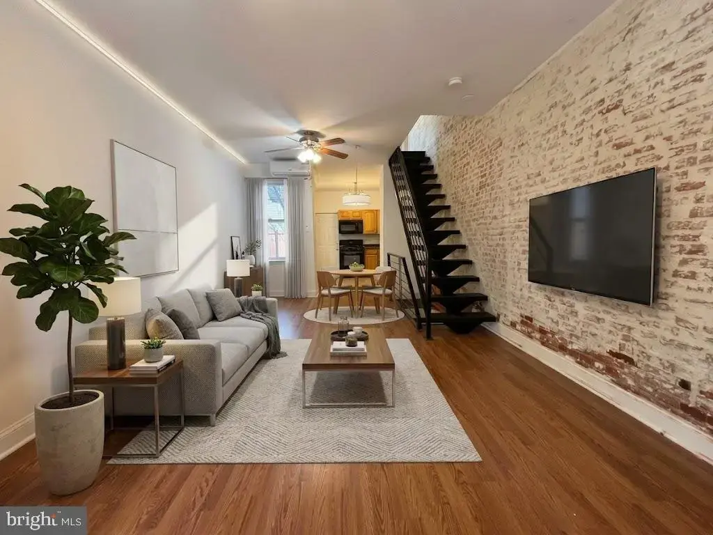 2304 E Albert St, PHILADELPHIA