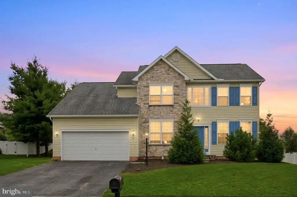 52 Quartz Ridge Dr, YORK