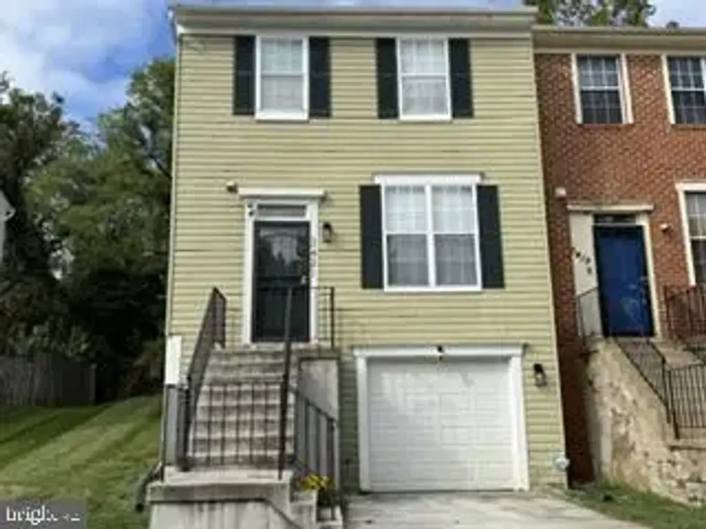 3421 Wood Creek Dr, SUITLAND