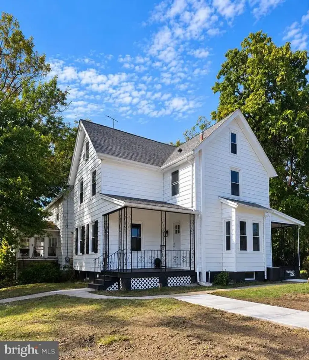 150 Emerson St, WOODBURY