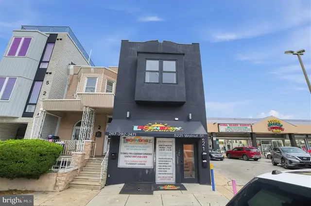 5221 Walnut St, Philadelphia