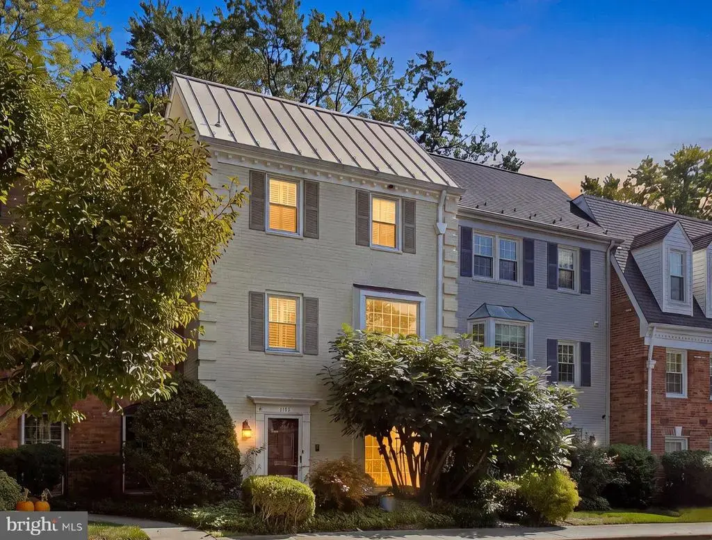 1107 Wimbledon Dr, MCLEAN