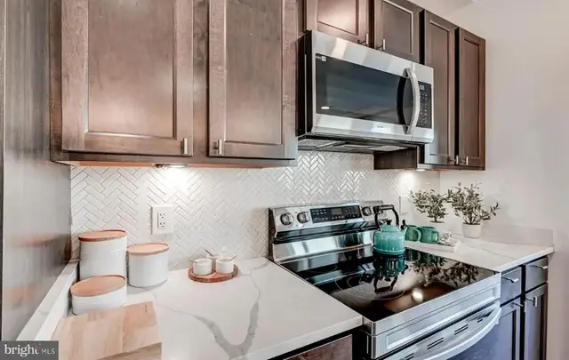 601 S Broadway #203, Baltimore