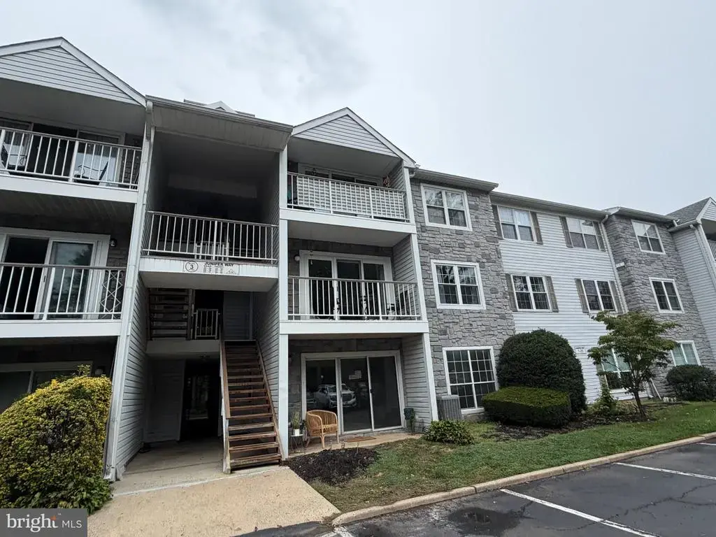 14 Juniper Way, HAMILTON TWP