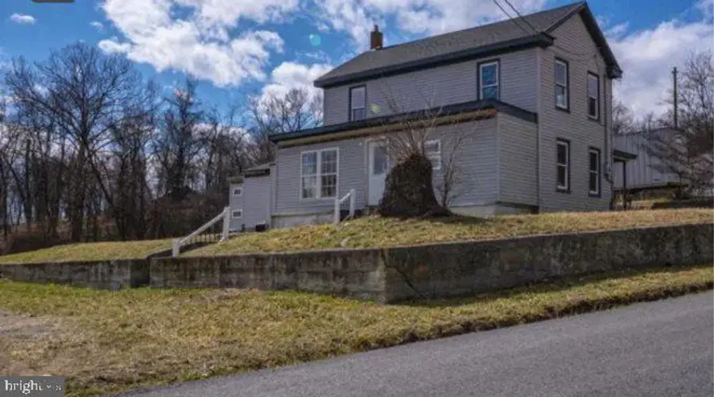 1354 Loop Rd, GERRARDSTOWN