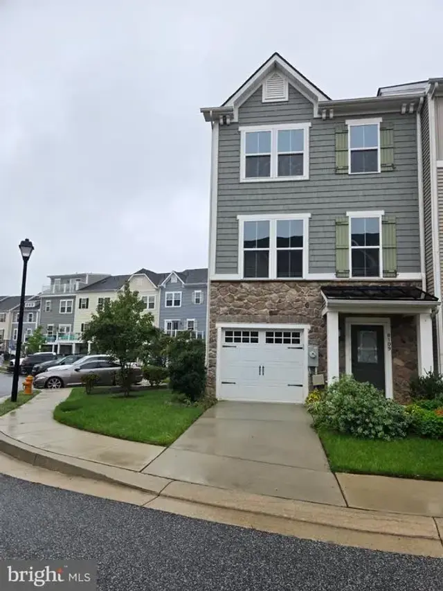 8109 Secluded Ln, Dundalk