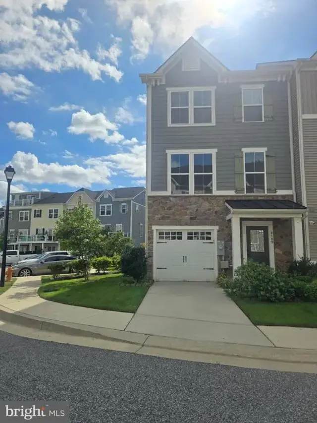 8109 Secluded Ln, Dundalk