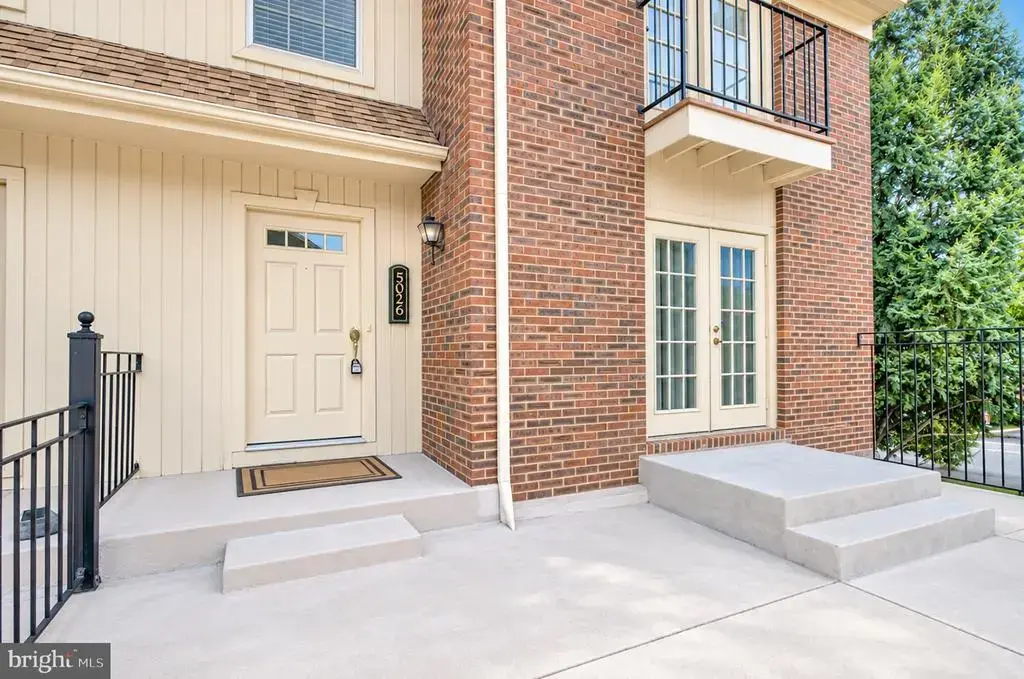 5026 Main St, VOORHEES