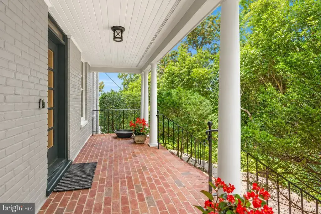 5716 N Kings Hwy, ALEXANDRIA