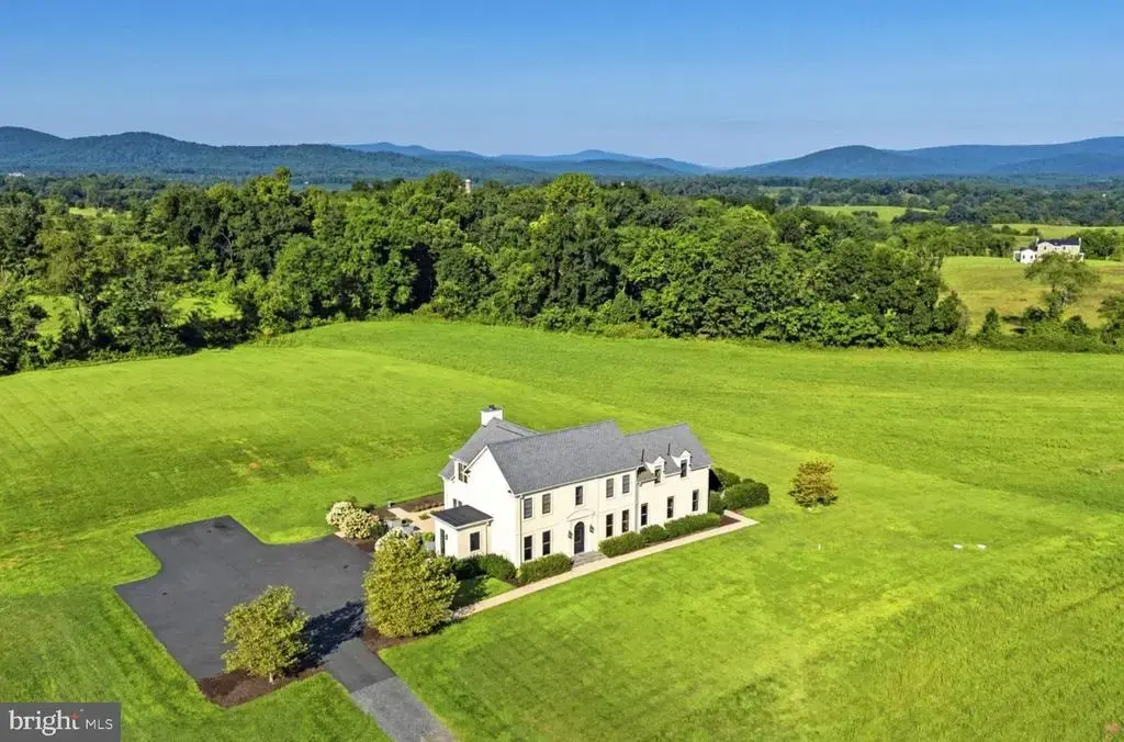 5000 Lilac Ln, DELAPLANE
