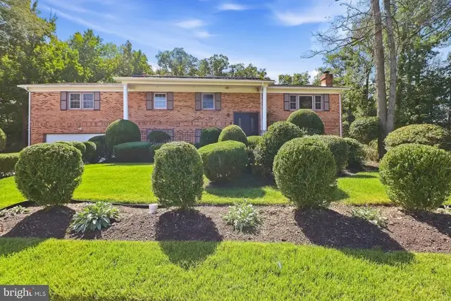 320 Baron Ct, Fort Washington