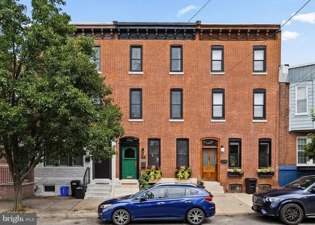 2609 Christian St, PHILADELPHIA