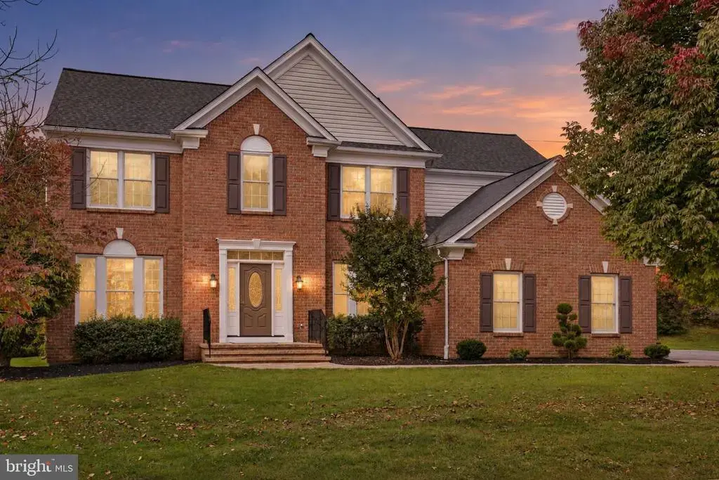 702 Willington Square Way, NEWARK