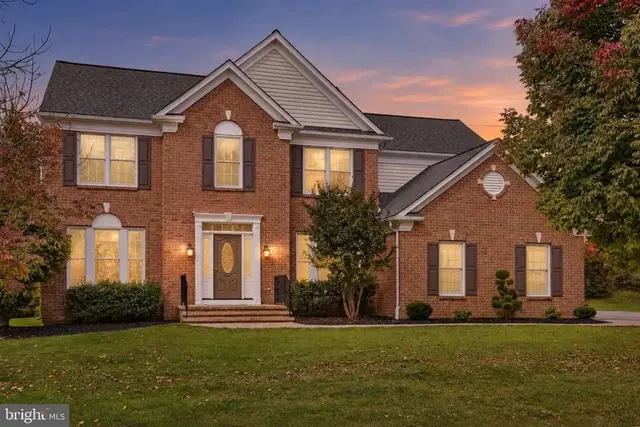702 Willington Square Way, Newark