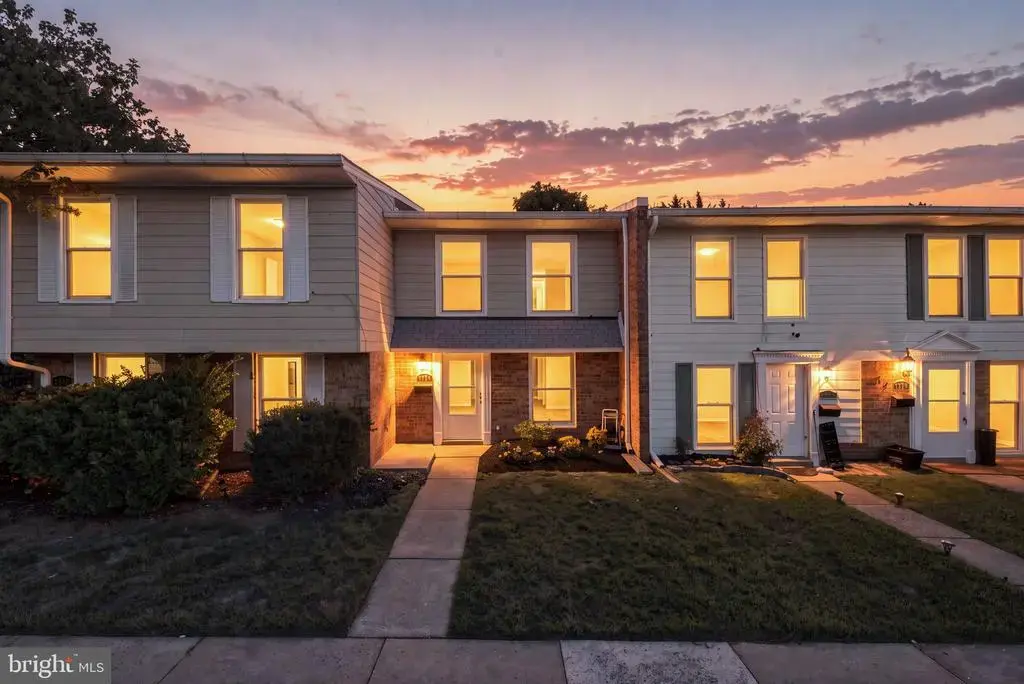 2113 Ferguson Pl, HERNDON
