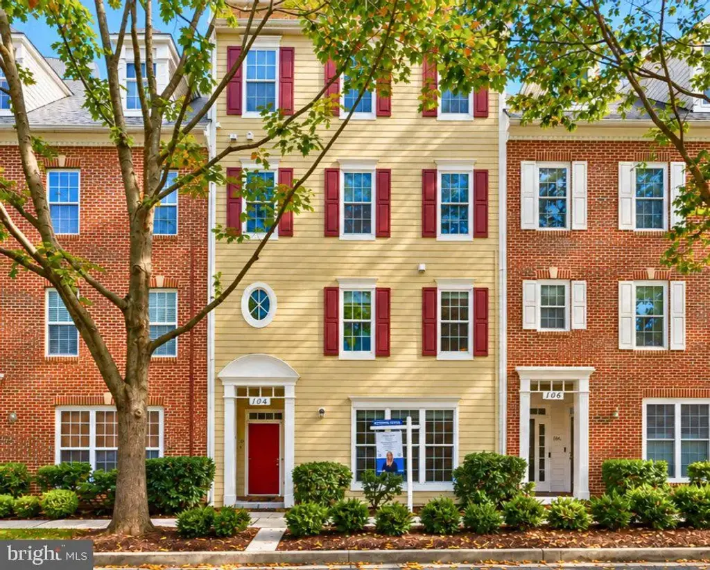 104 Bucksfield Rd #104, GAITHERSBURG