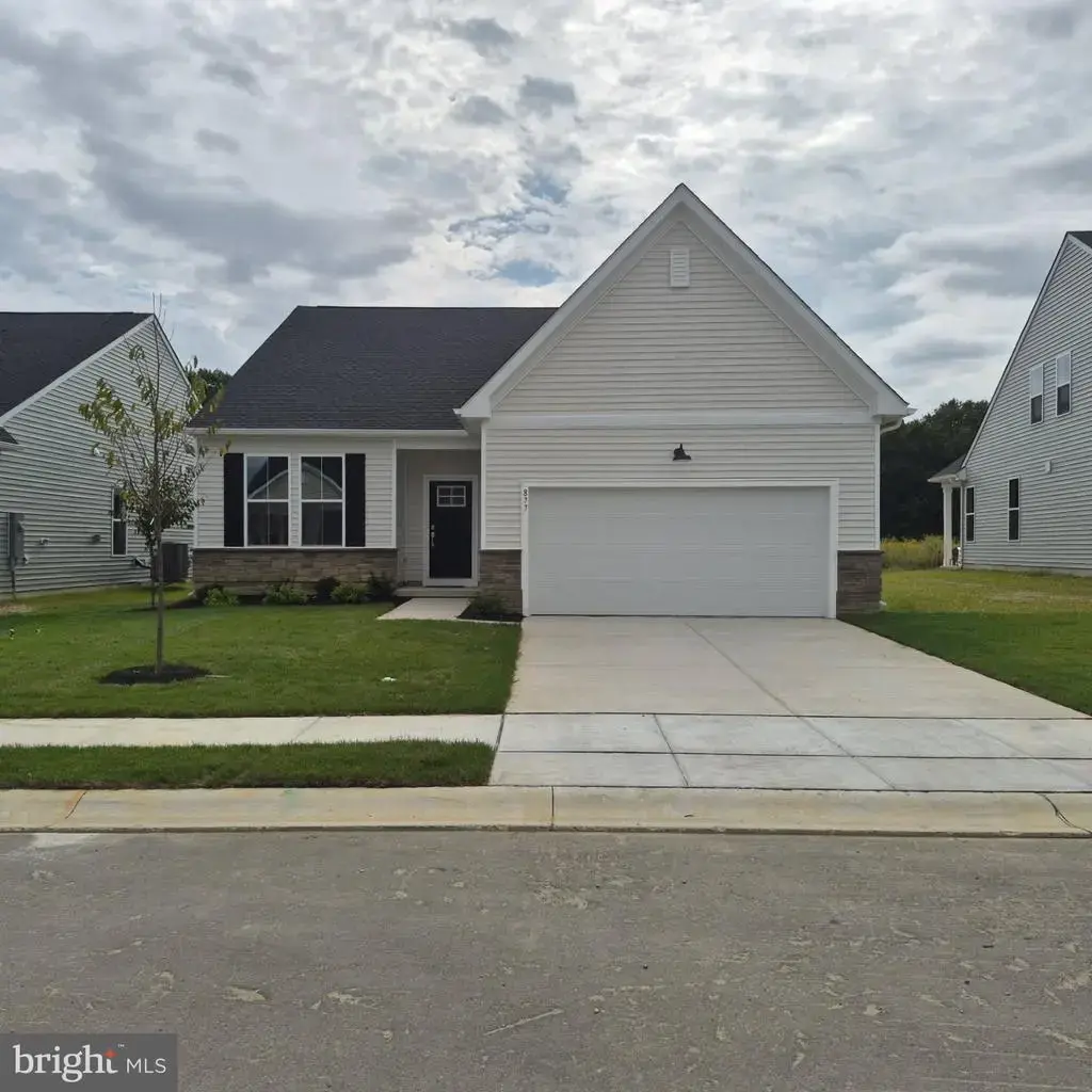877 Virdin Dr, SMYRNA