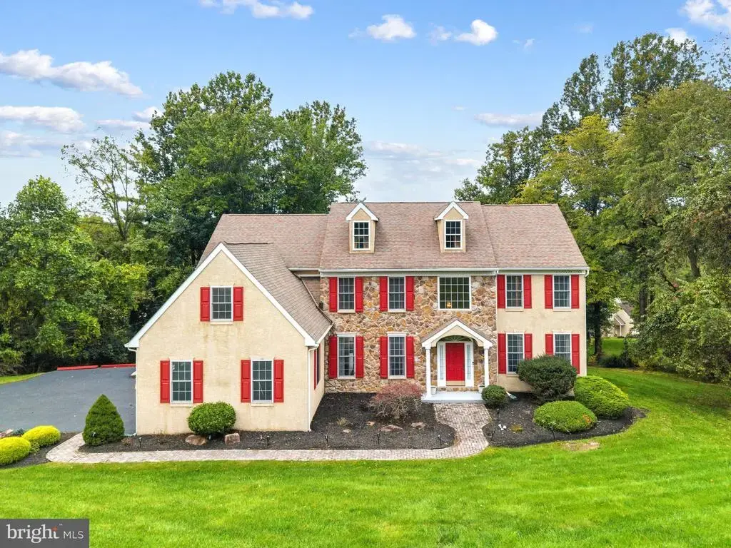 904 Victoria Ct, DOWNINGTOWN