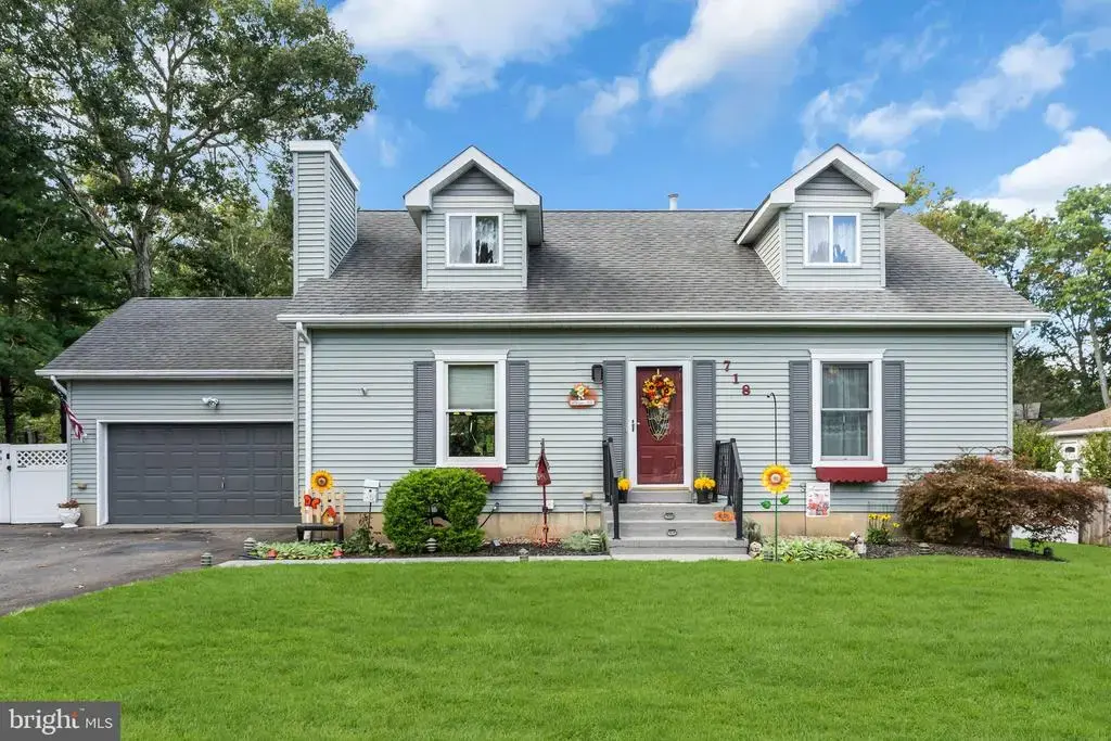 718 Princeton Rd, LANOKA HARBOR