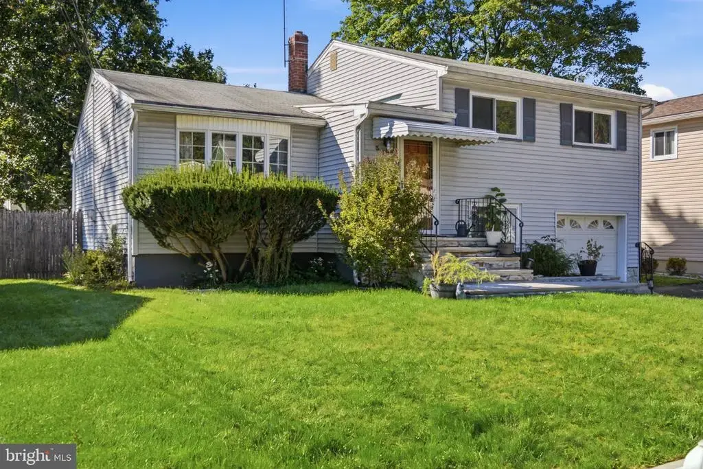 305 Mclean Pl, HILLSIDE