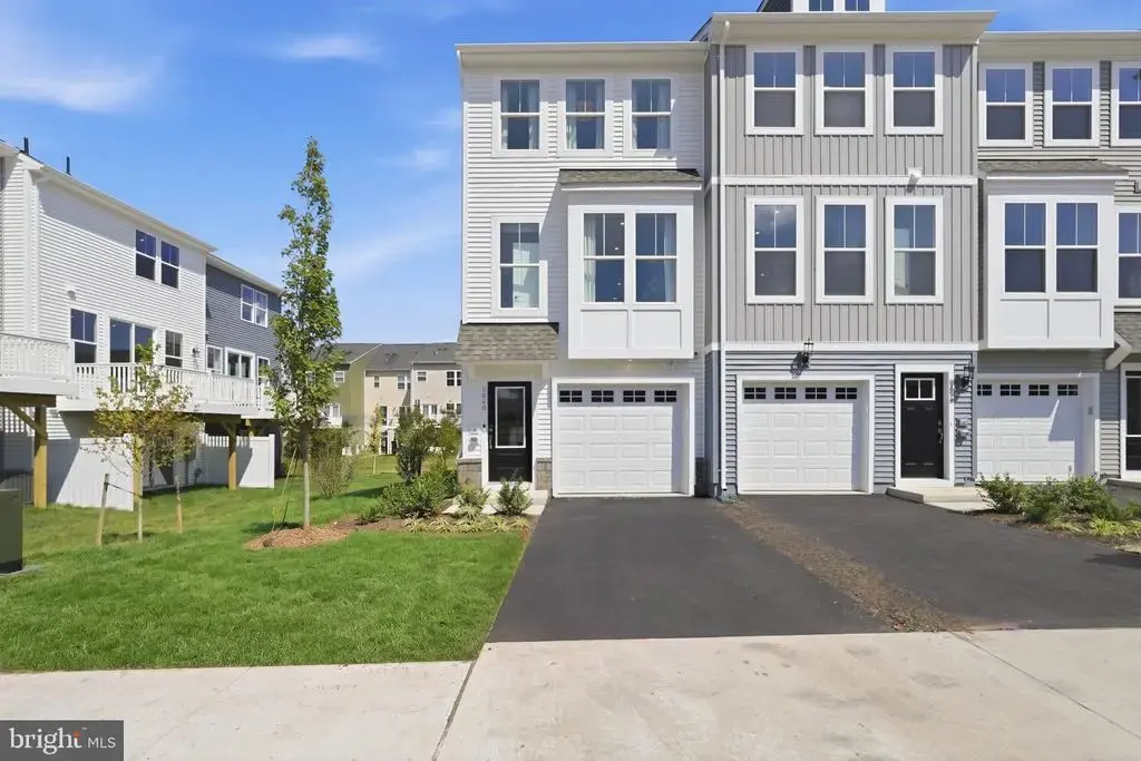 10795 Pennywell Garden Rd, MANASSAS