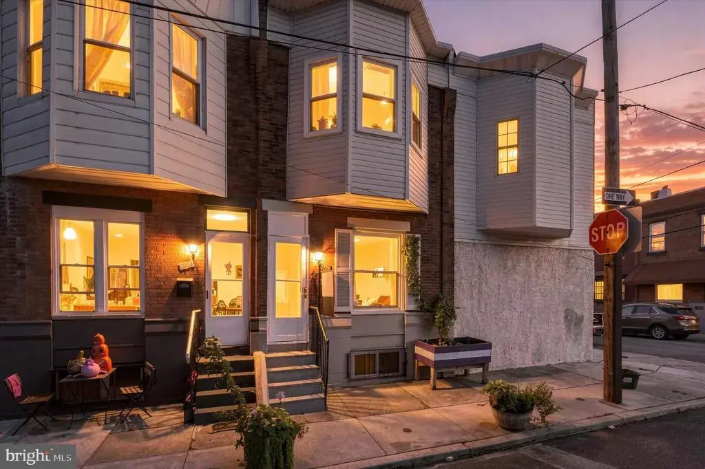 2066 Emily St, PHILADELPHIA