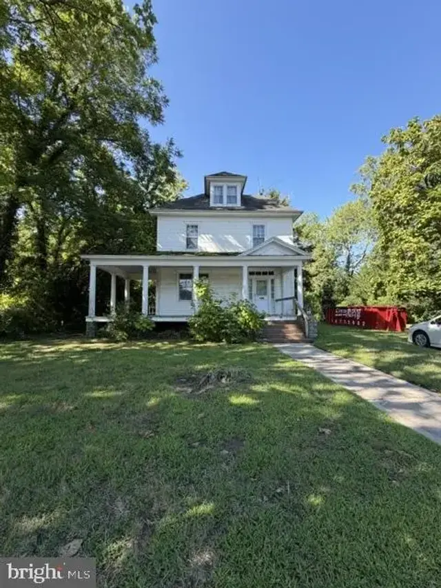 1308 Glasgow St, Cambridge