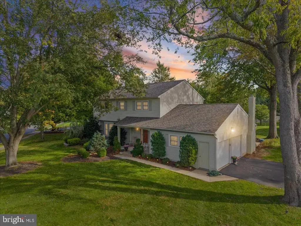 867 Olsen Dr, YARDLEY