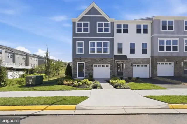 10799 Pennywell Garden Rd, Manassas