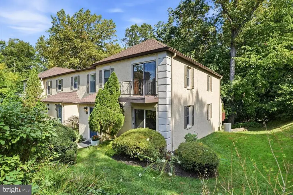 17 Summit Dr, BRYN MAWR
