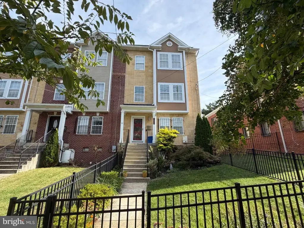 1444 Morris Rd Se, WASHINGTON